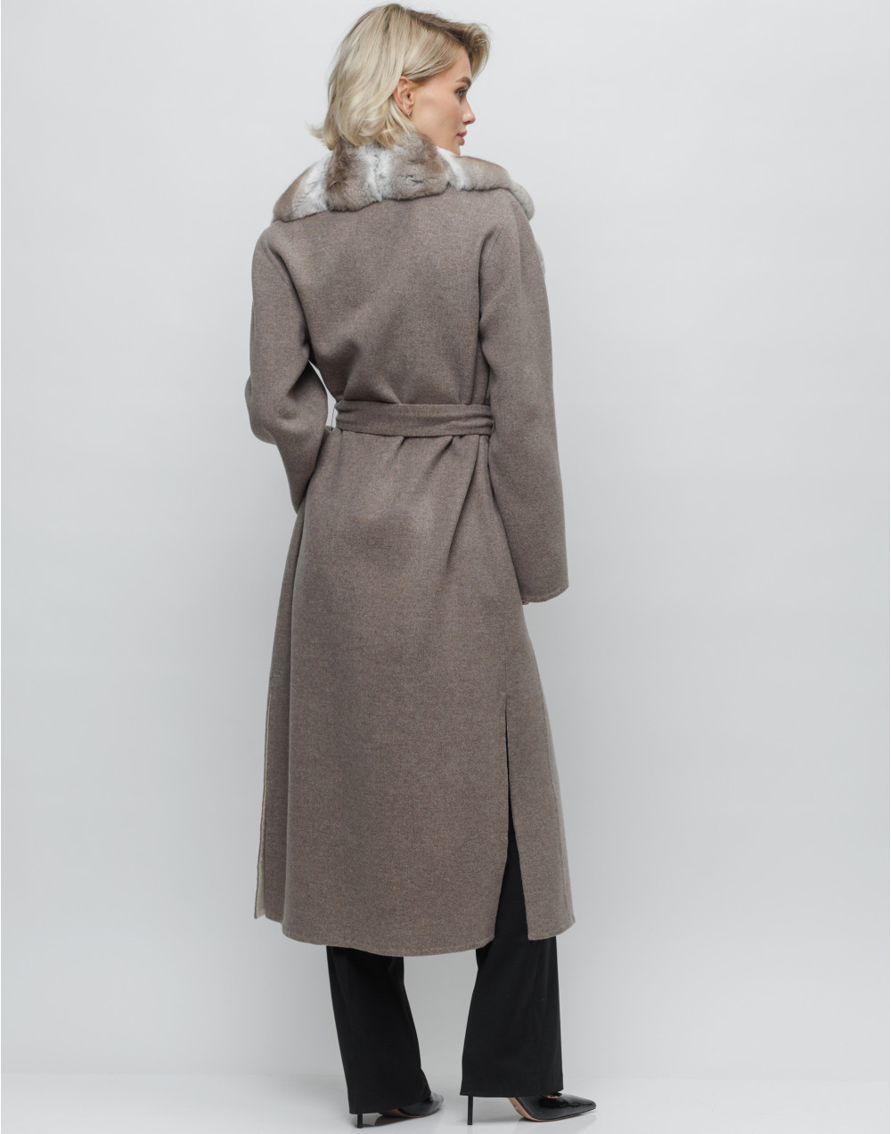 Кашемировое пальто с мехом шиншиллы