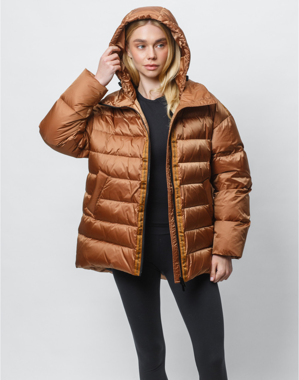 Пуховик короткий з капюшоном